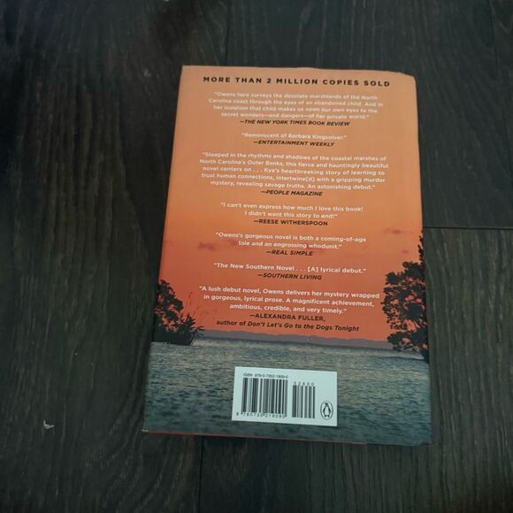 Where the Crawdads Sing by Delia Owens Hardback Book - Picture 2 of 2